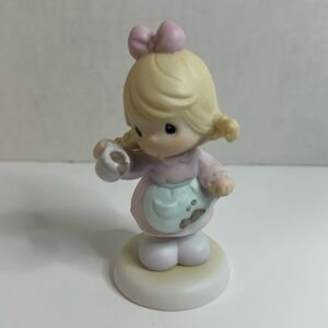 Vintage 2000 Precious Moments Figurine